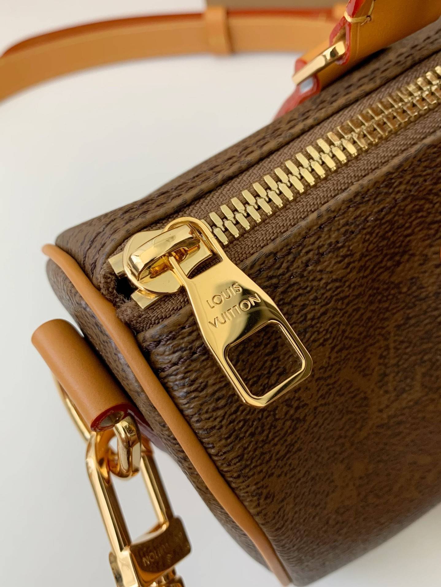 L*V The New Keepall Bandouli ère 25 handbag M11542 Size:25*15*11cm