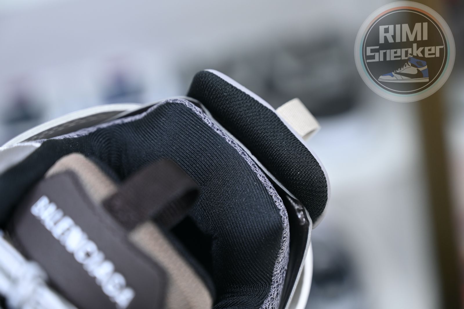 Balenciaga BLGA Track(LED)