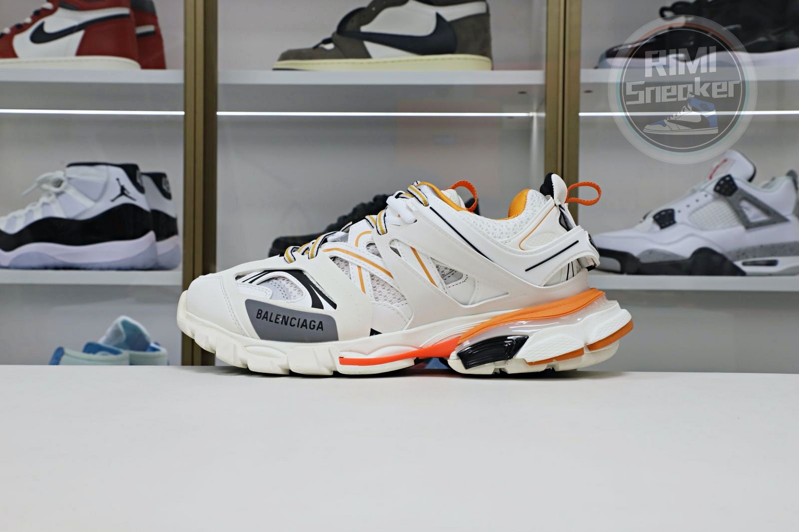 Balenciaga BLGA  Track（LED）