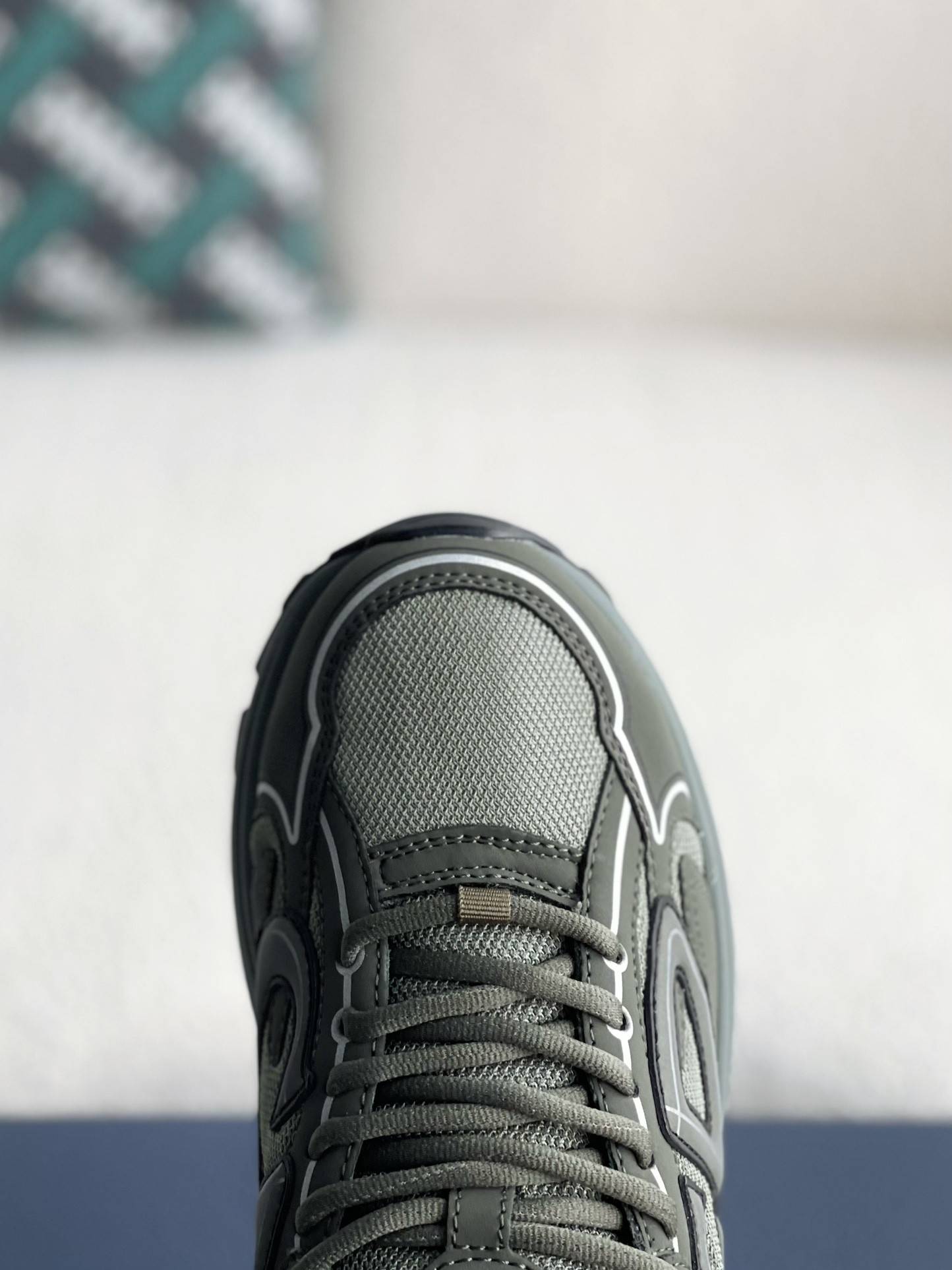 D*OR B30 New Sneaker