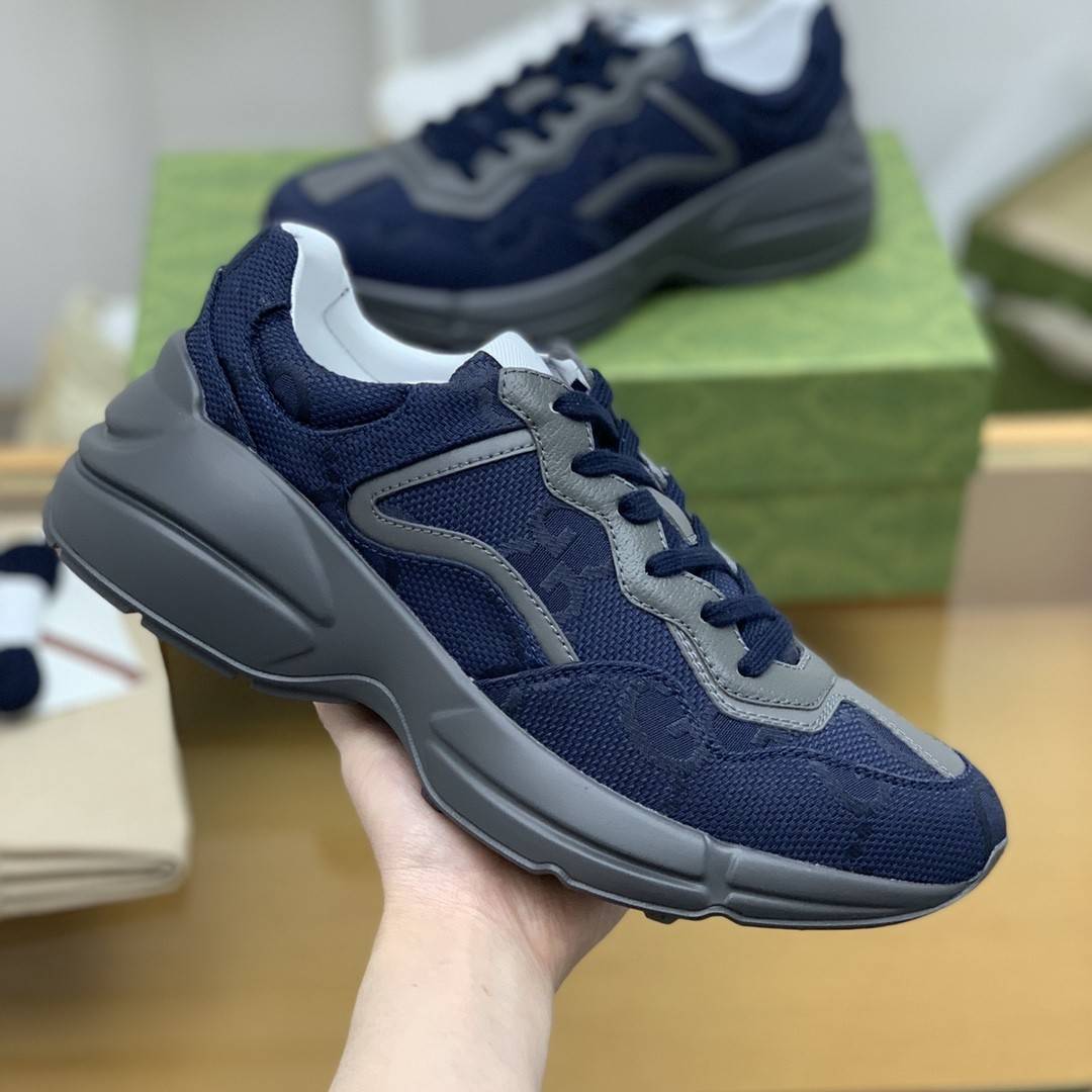 GU*IRetro Clunky Sneaker