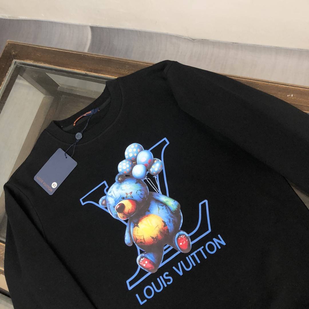 Louis Vuitton 2023 new autumn and winter couples style round neck sweatshirt