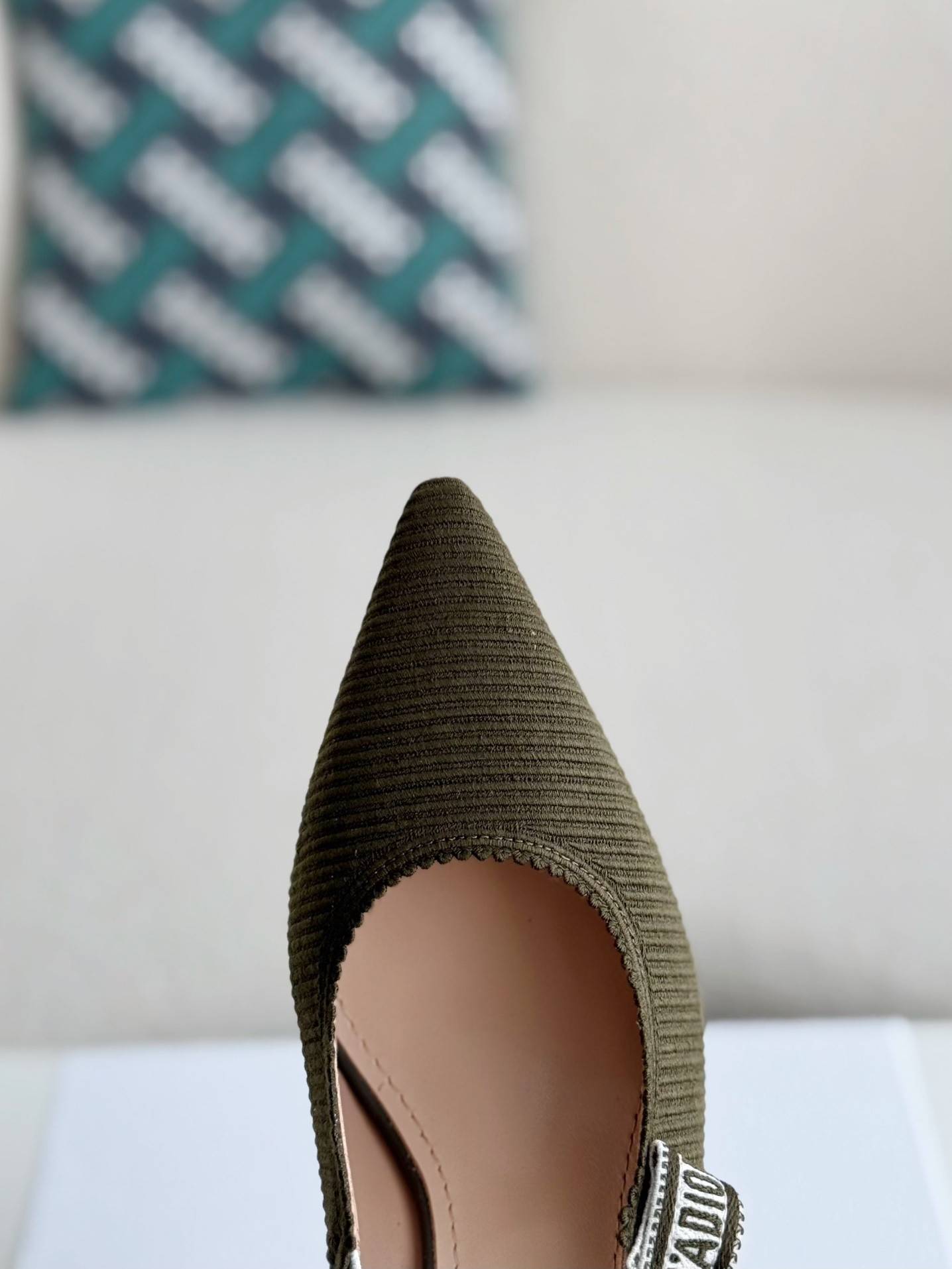 D*OR Pointed toe slingback high heels 6.5cm