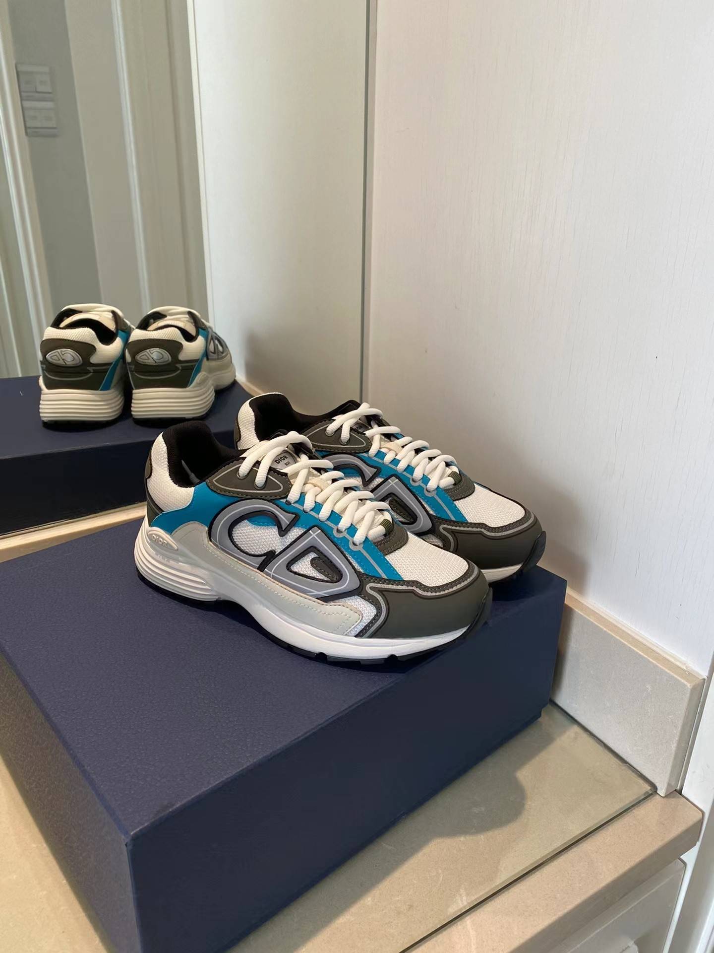 D*OR NEW ARRIVAL B30 Clunky Sneaker