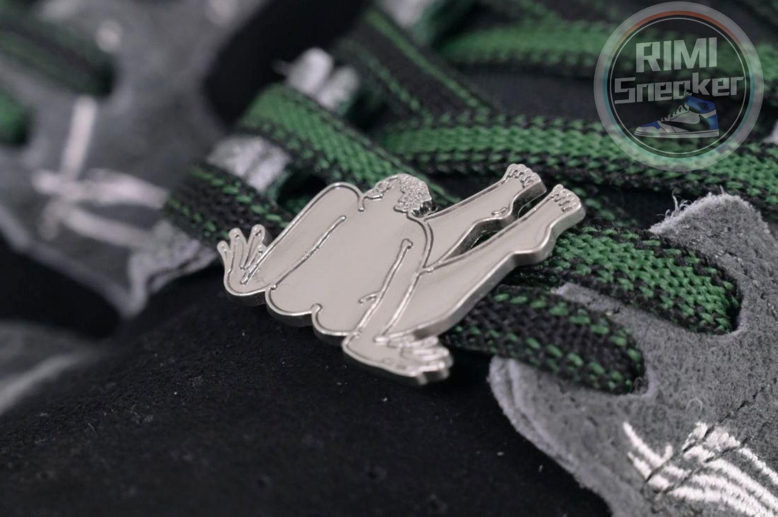 There Skateboards x Nike Dunk SB