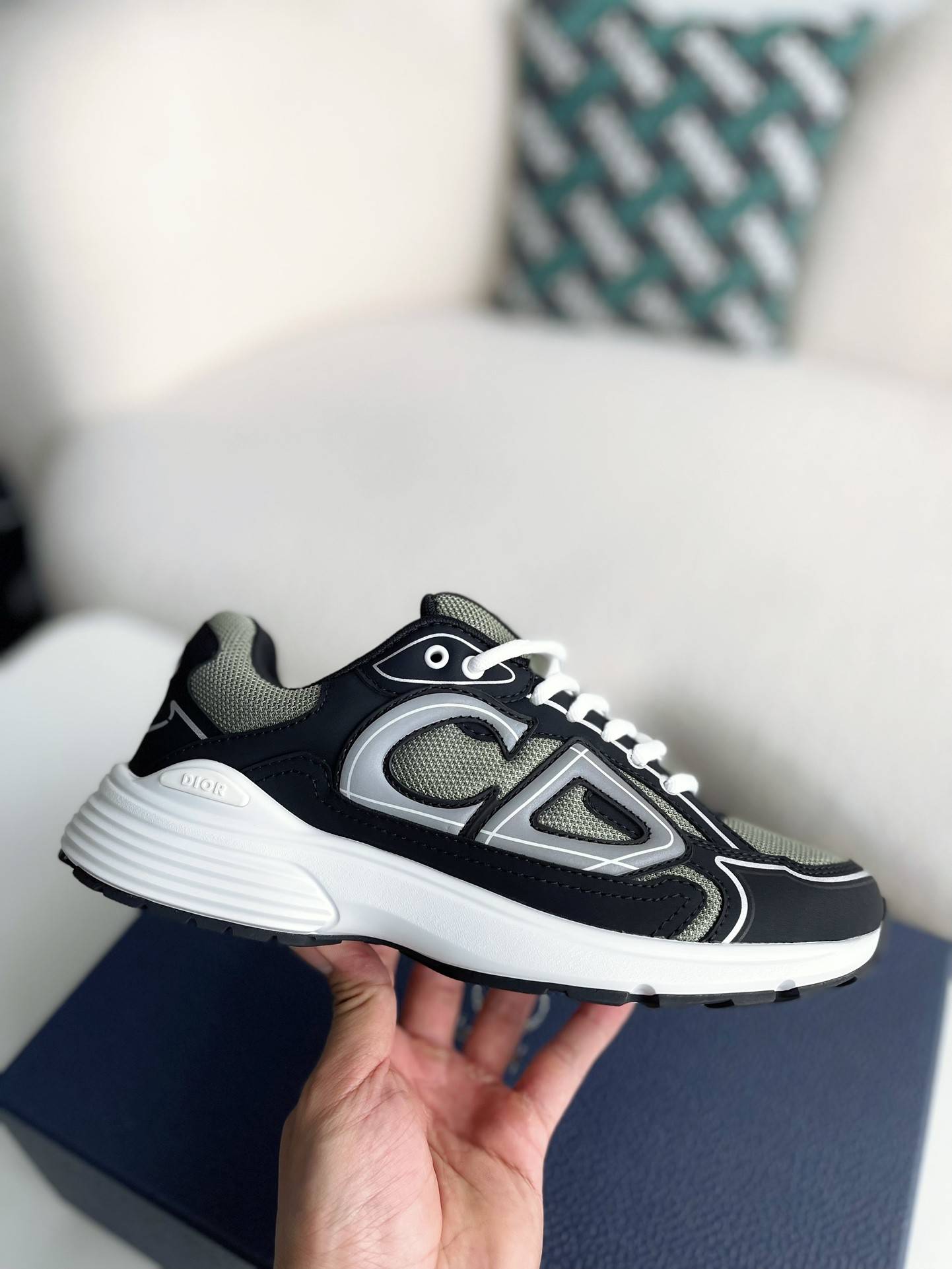 D*OR B30 New Sneaker