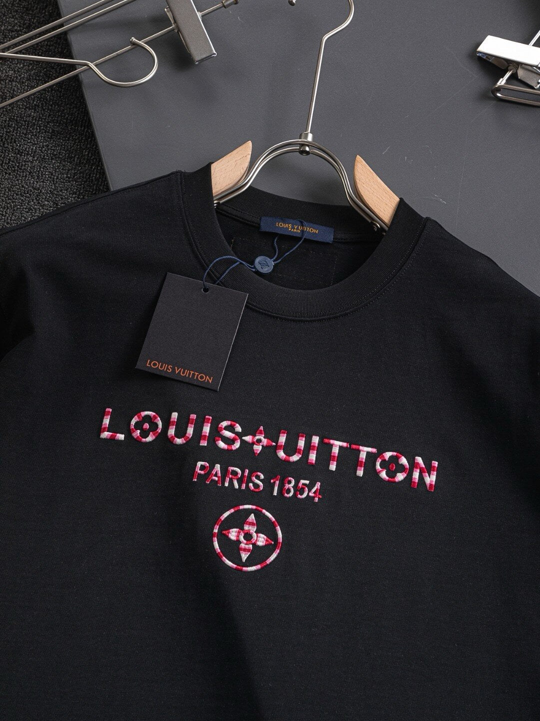Three-Dimensional Embroidery T Shirt