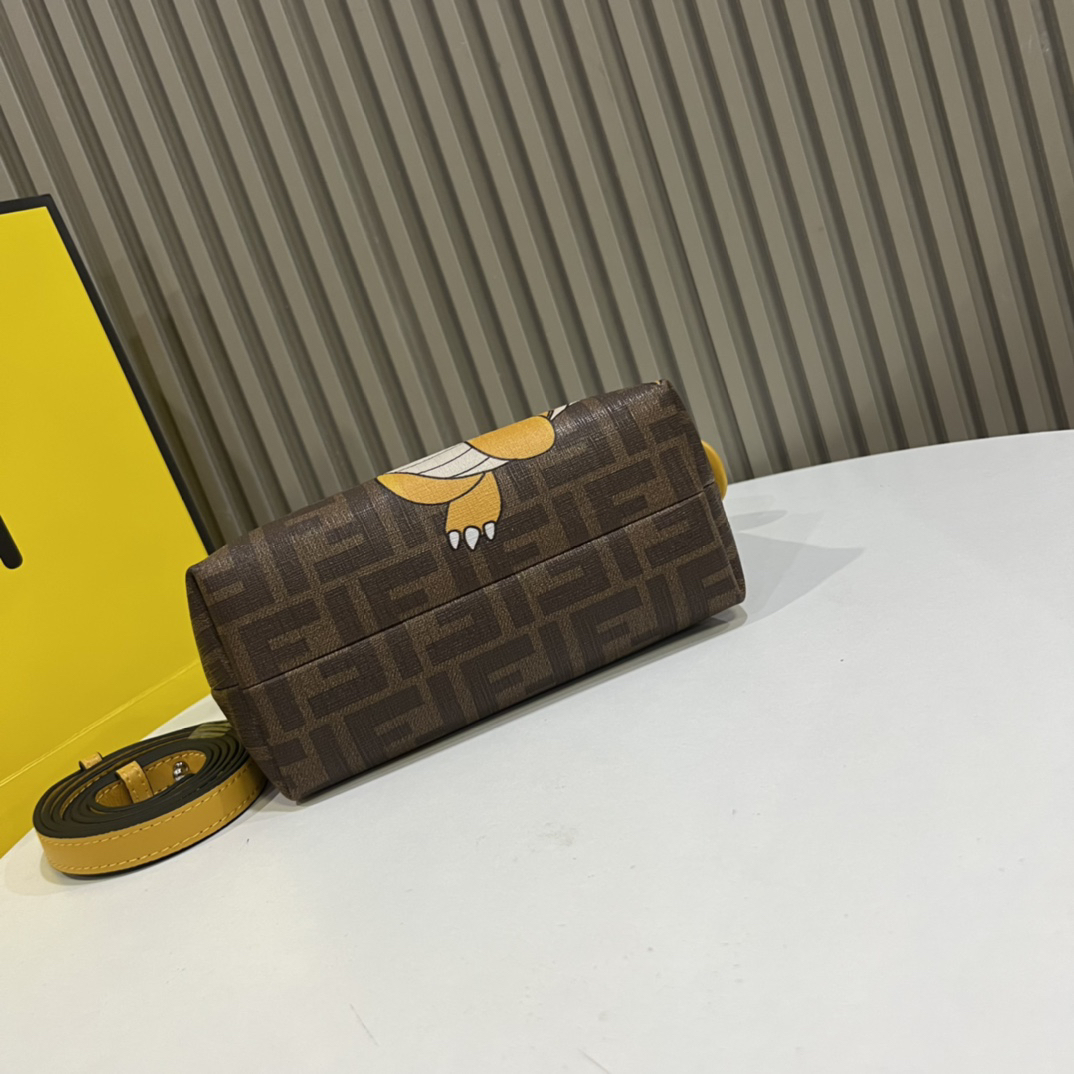 Fendi Mini ByThe Way Mini Bag Model: 6013 Size 17x18x8cm