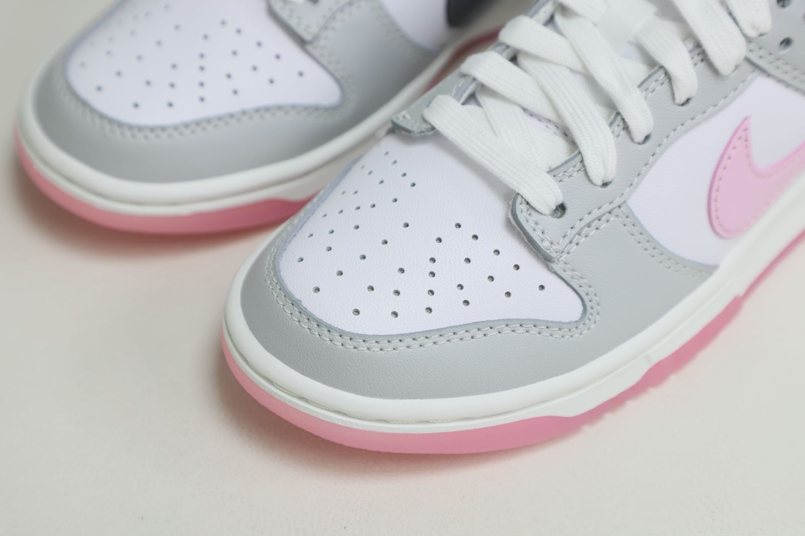 Nike Dunk Low"SummitWhite and  Pink Foam"