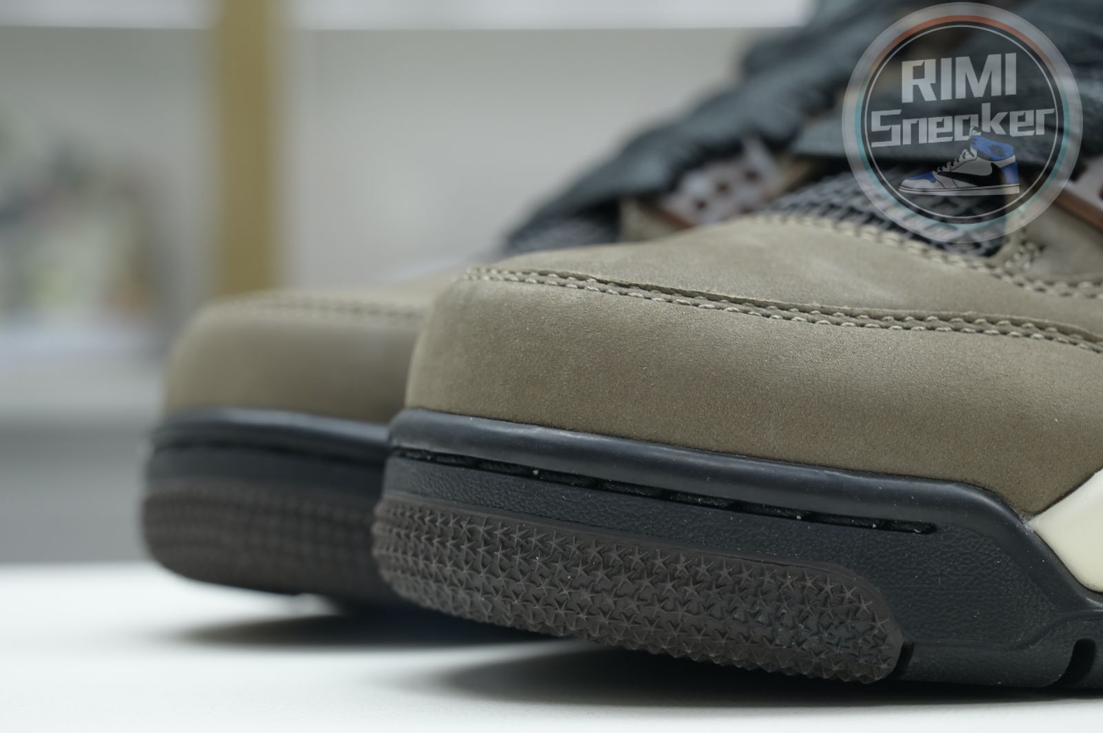 AIR JORDAN 4 RETRO COLOR