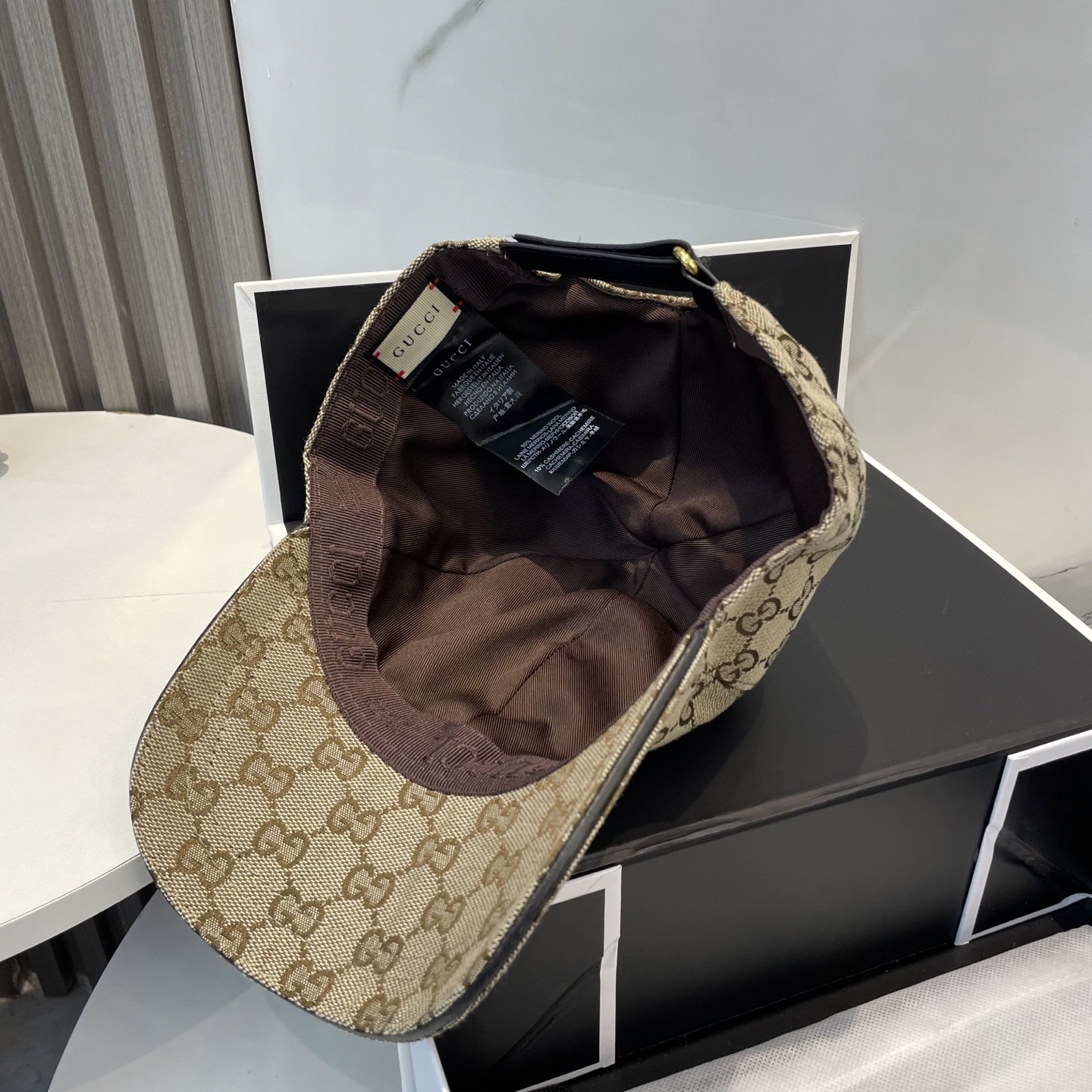 [#4935] G*u*i baseball cap peaked c ap hat