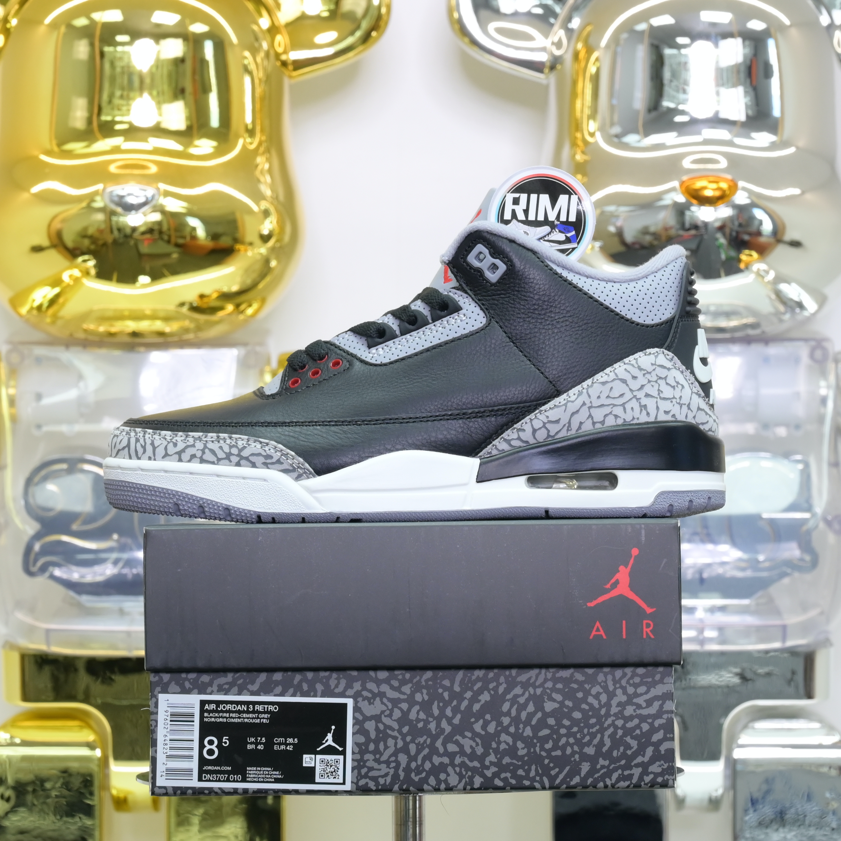 Air Jordan 3“Black Cement Reimagined”