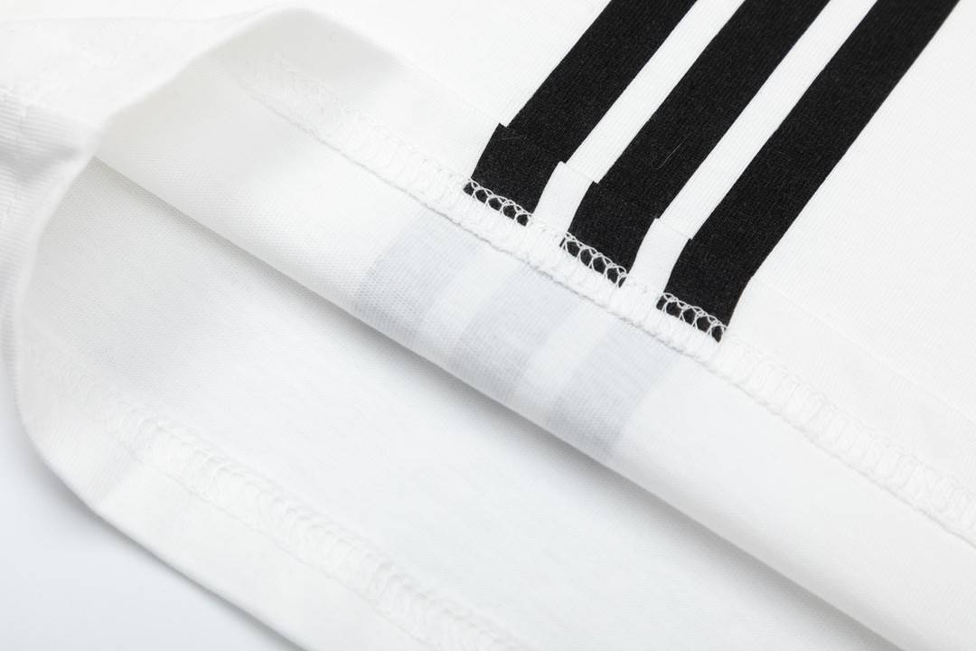 G*u*i 23ss double g vertical stripe foam printed t-shirt