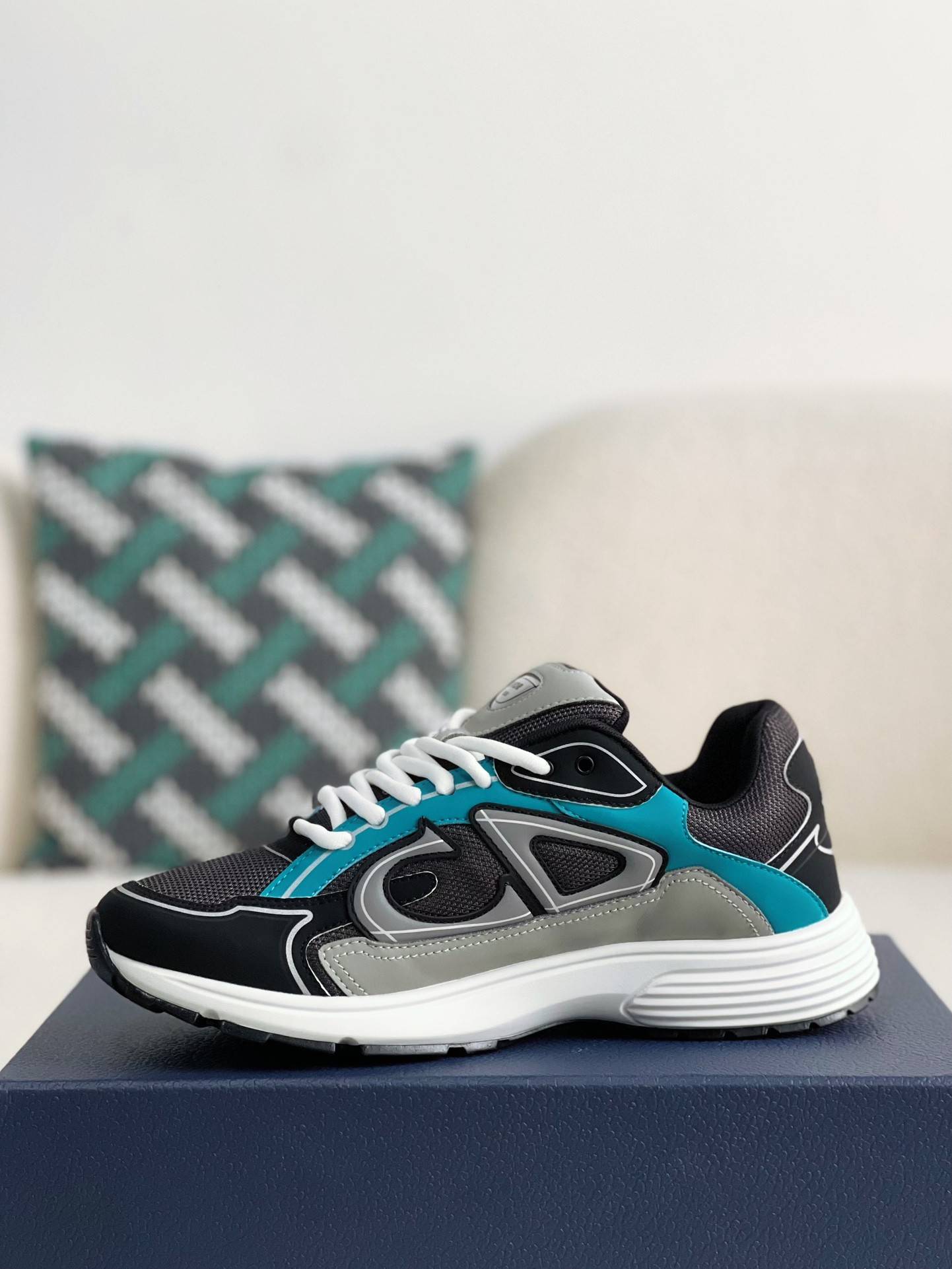 D*OR B30 New Sneaker