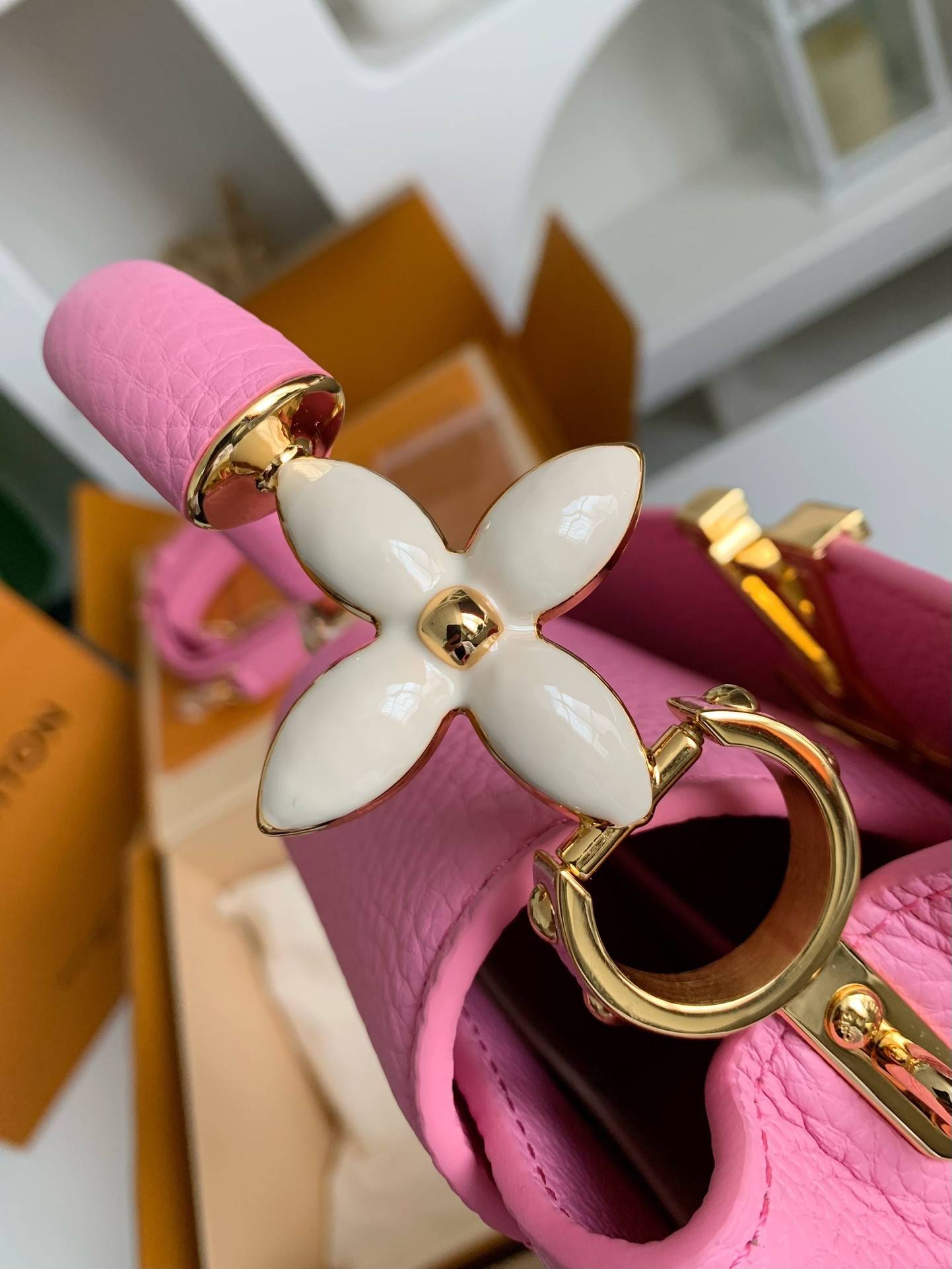 L*V Capucines BB Handbags Size:21*14*8cm