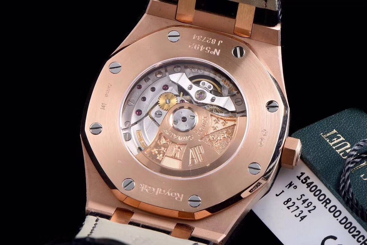 Audemars Piguet Royal Oak 15400 Series Men