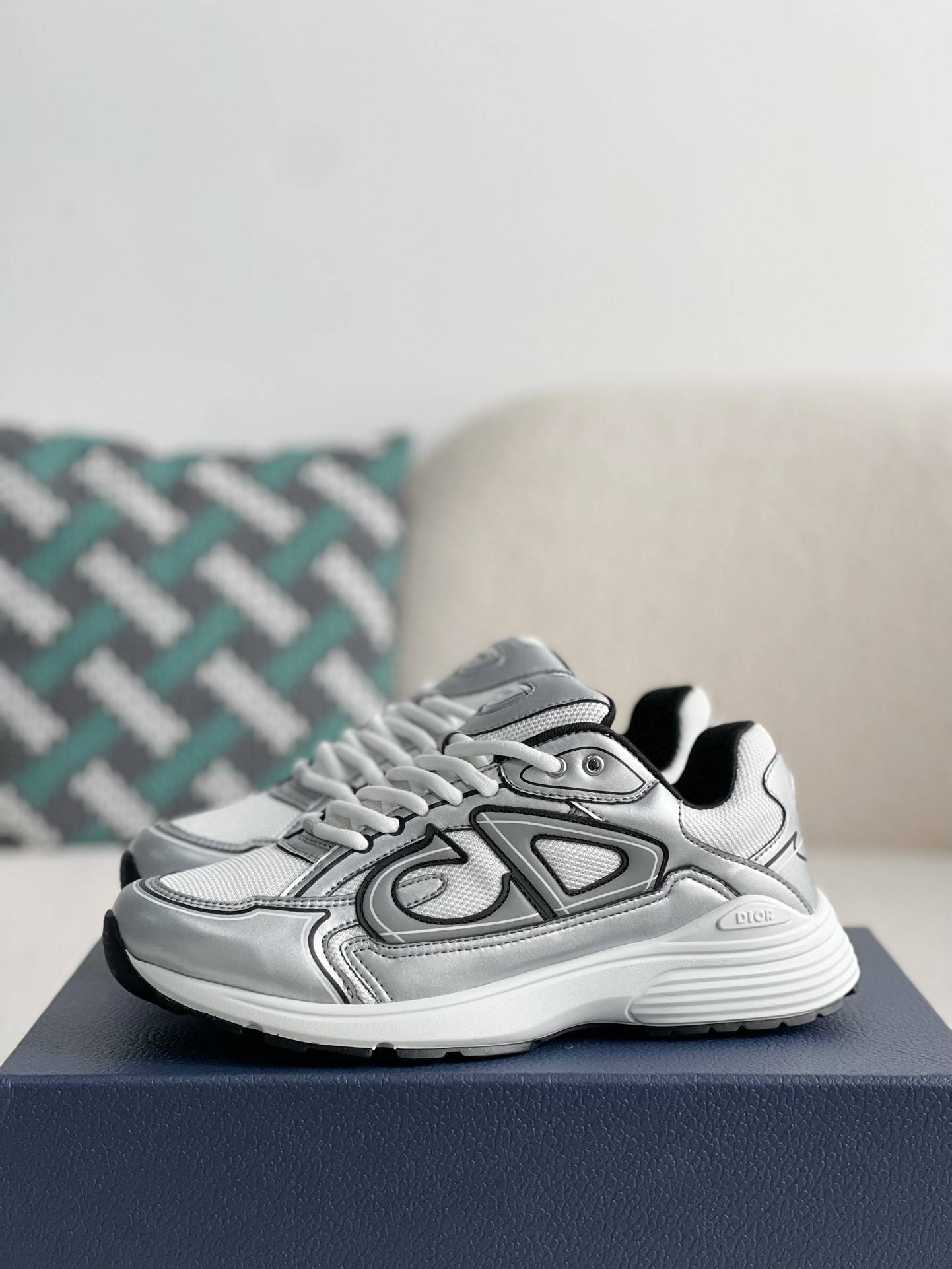 D*OR B30 New Sneaker