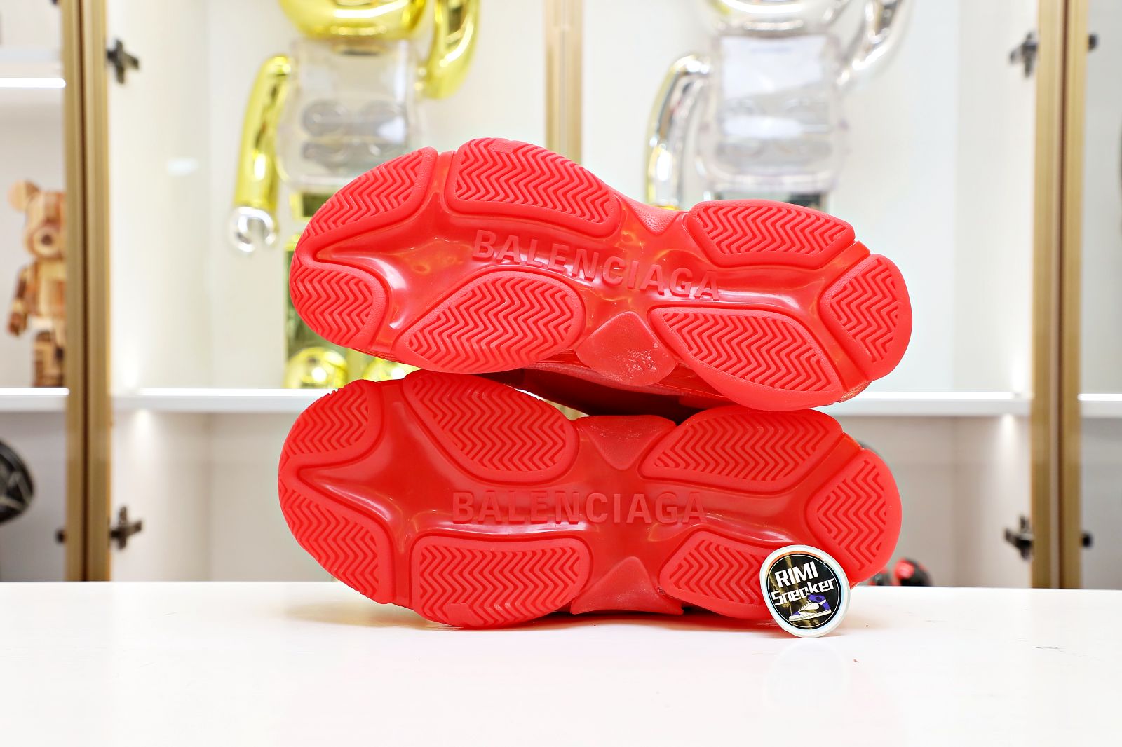 Balenciaga  TRIPLE S RED