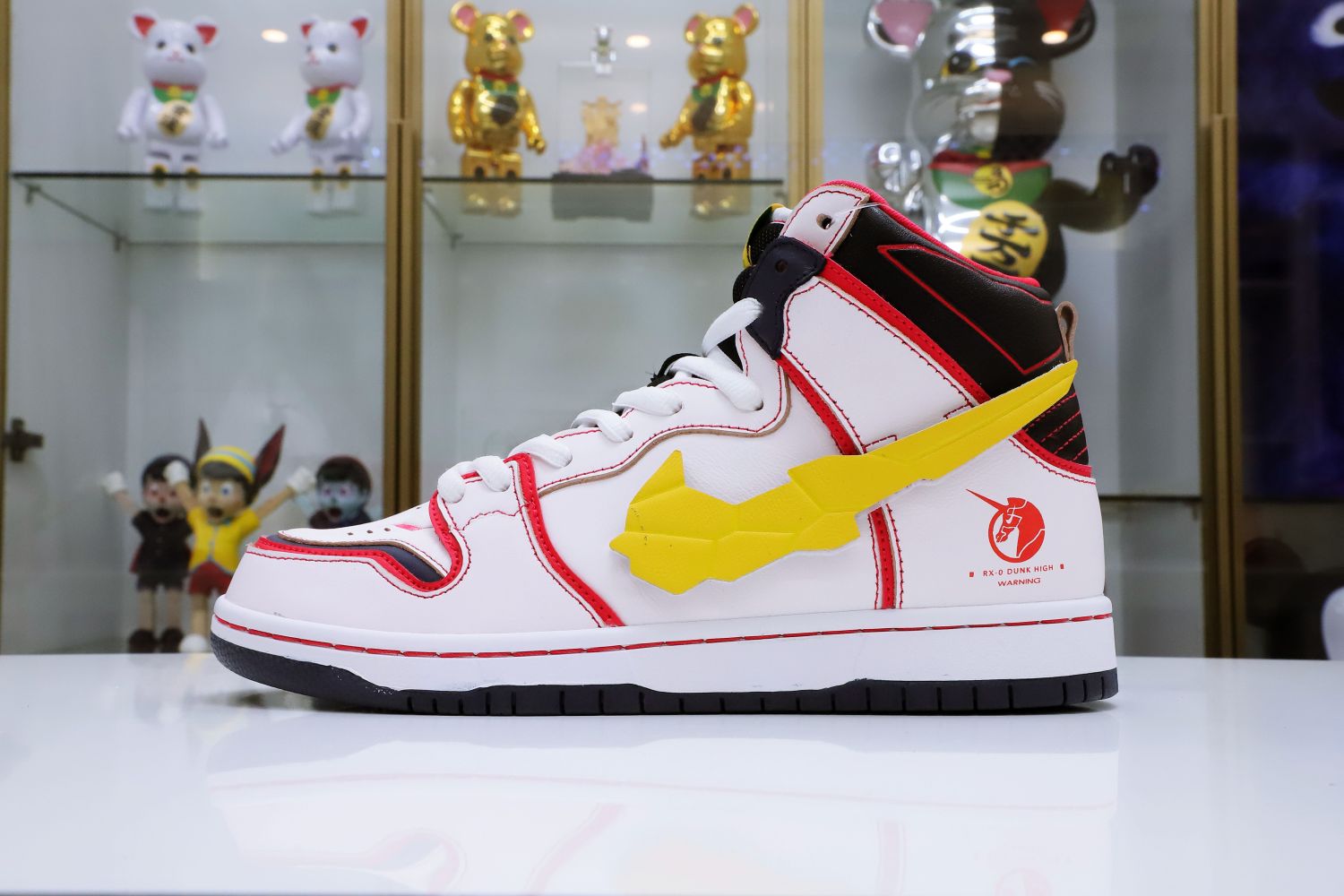 GUNDAM X DUNK HIGH SB
