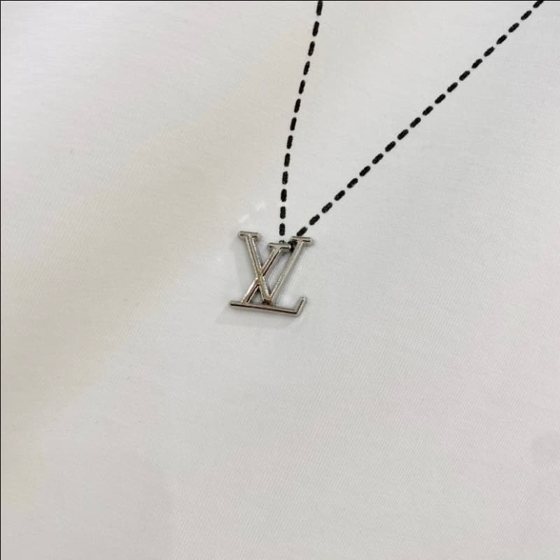 2025 Line Necklace & Metal Accent T-Shirt