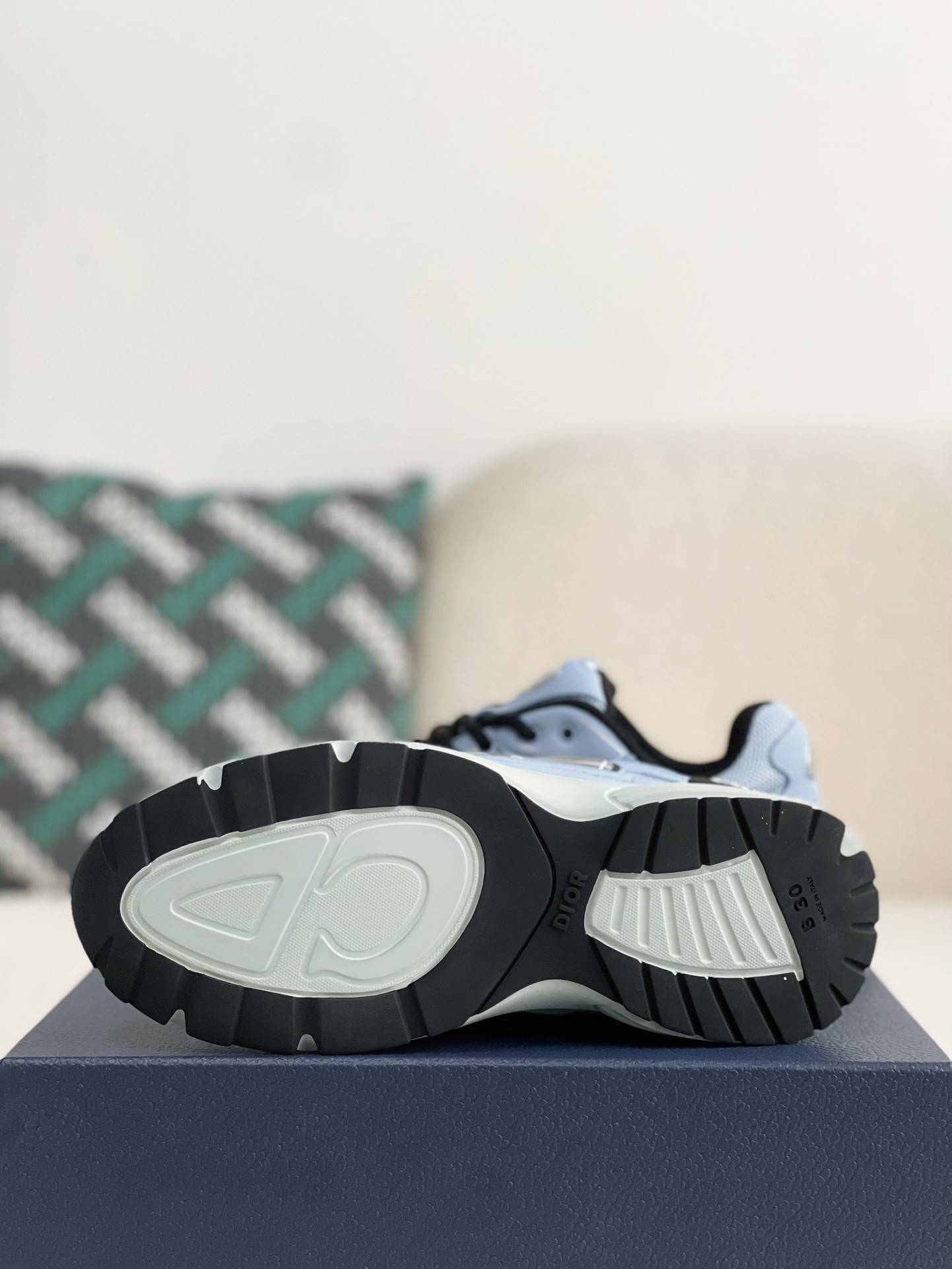 D*OR B30 New Sneaker