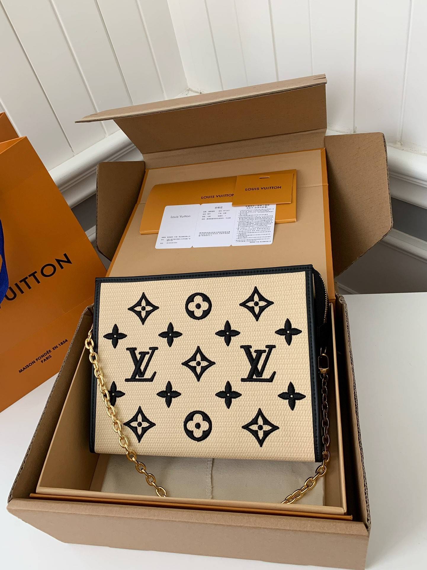 L*V''s New Lafite Cotton Embroidered Toiletry Pouch Chain Bag M82521 Size: 25 * 20 * 5.5cm