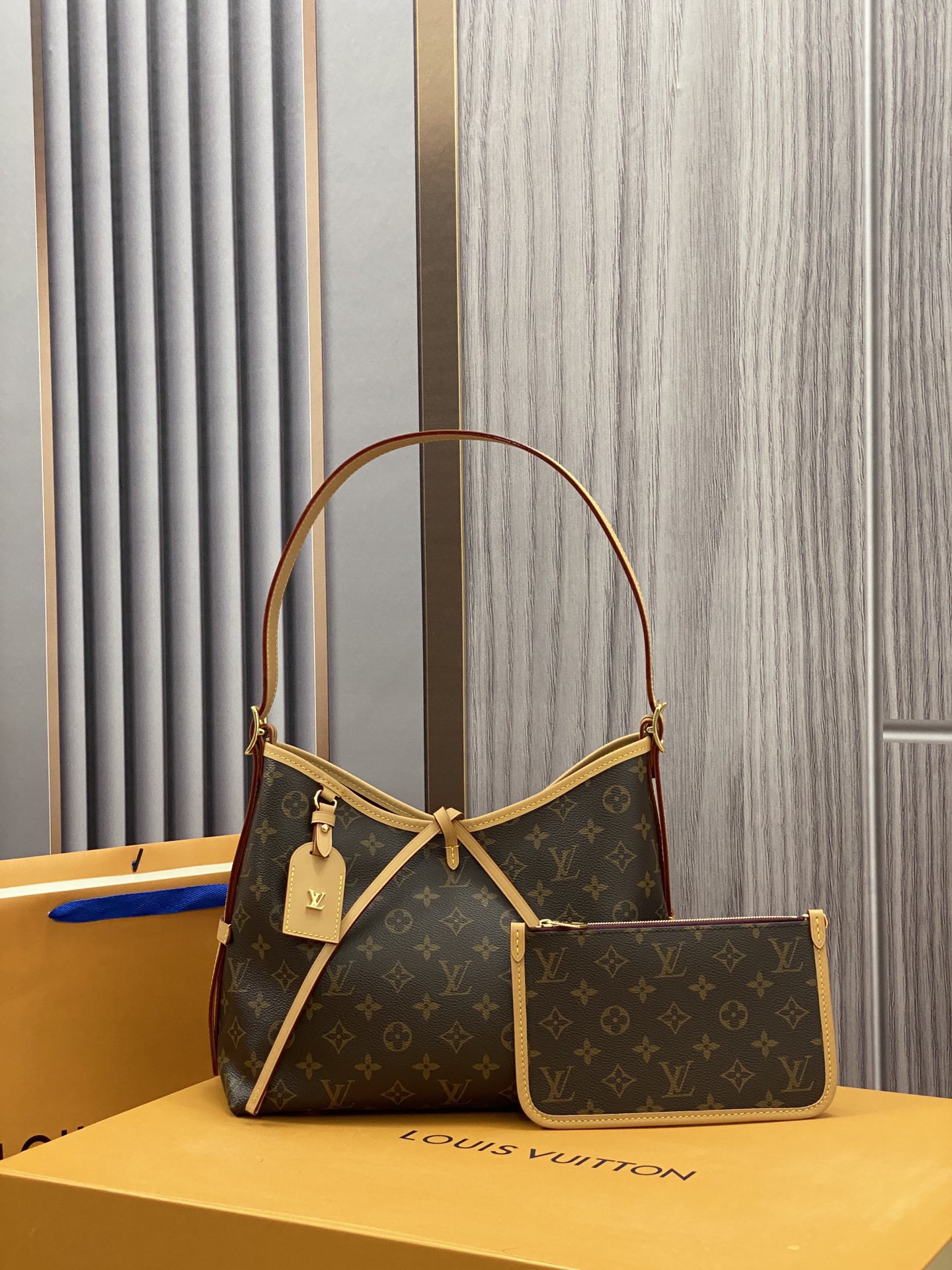 L*V Borsa CarryAll PM M46203,Size:29*24*12cm