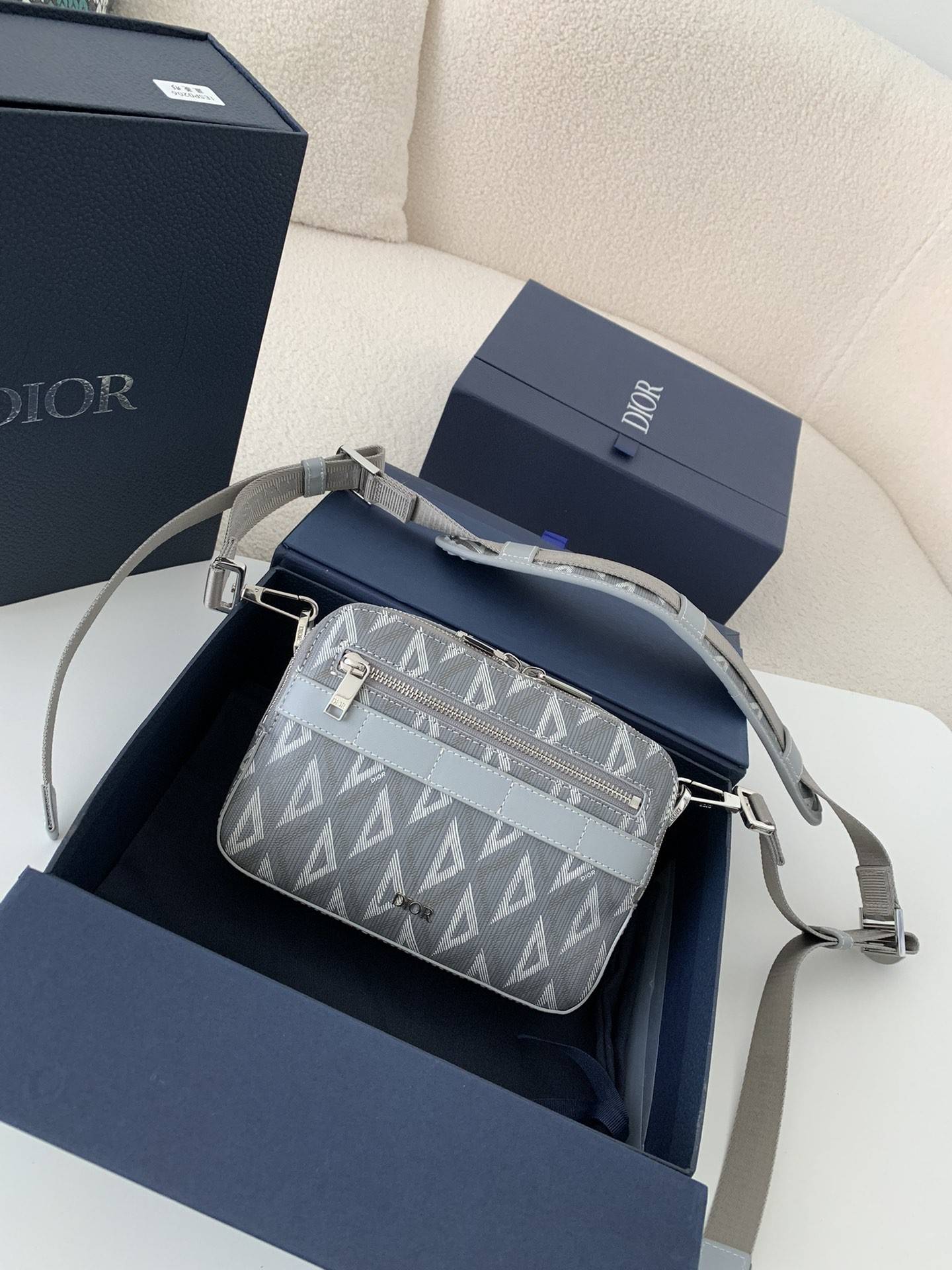 D*OR Men''s SAFARI Messenger Bag, Top Quality Size: 22 * 15 * 6cm