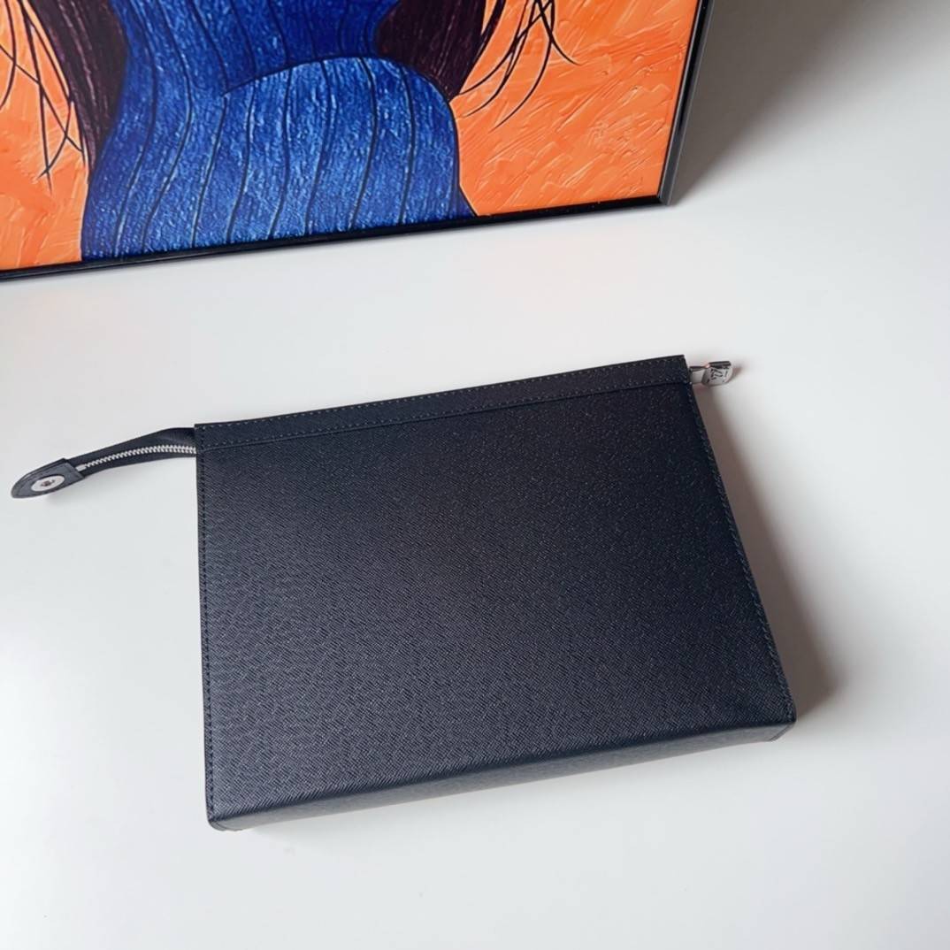 L*V logo calfskin protective case clutch M30450