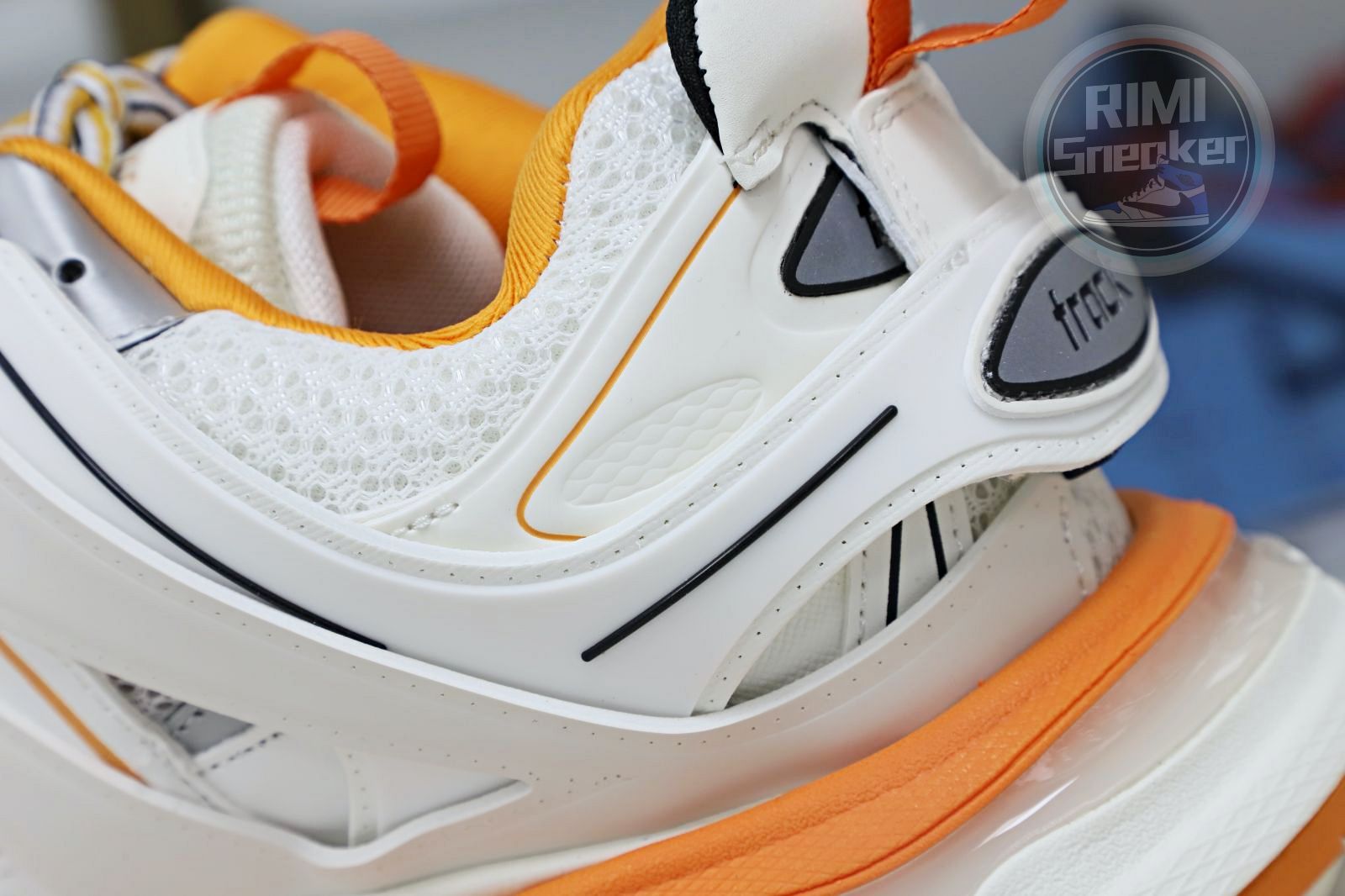 Balenciaga BLGA  Track（LED）