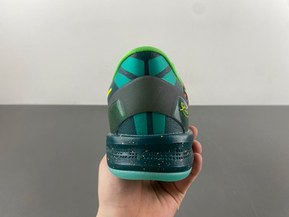 Nike Kobe 8 Protro “What The Kobe” HM9621-900