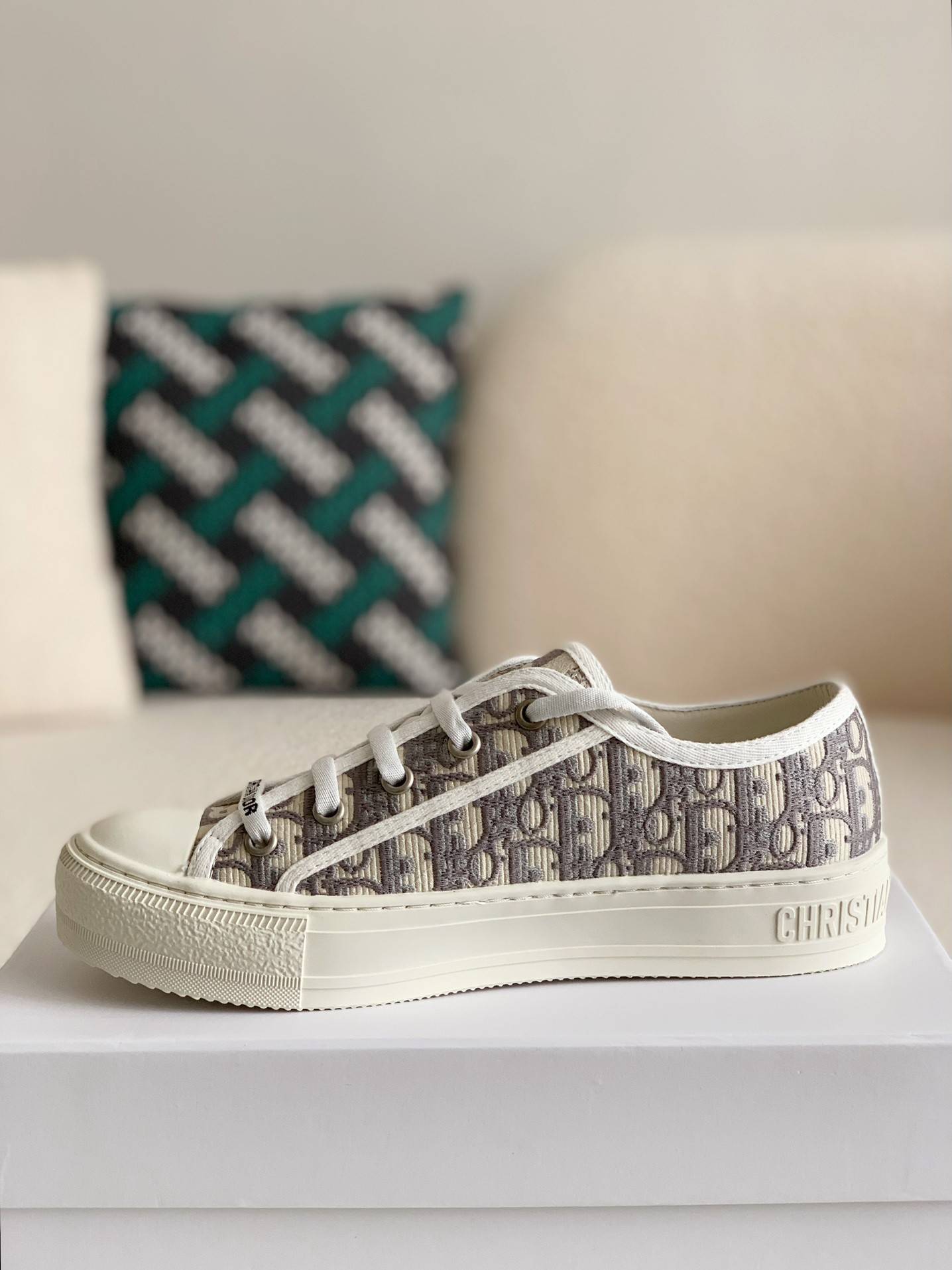 D*OR B23 low Sneaker