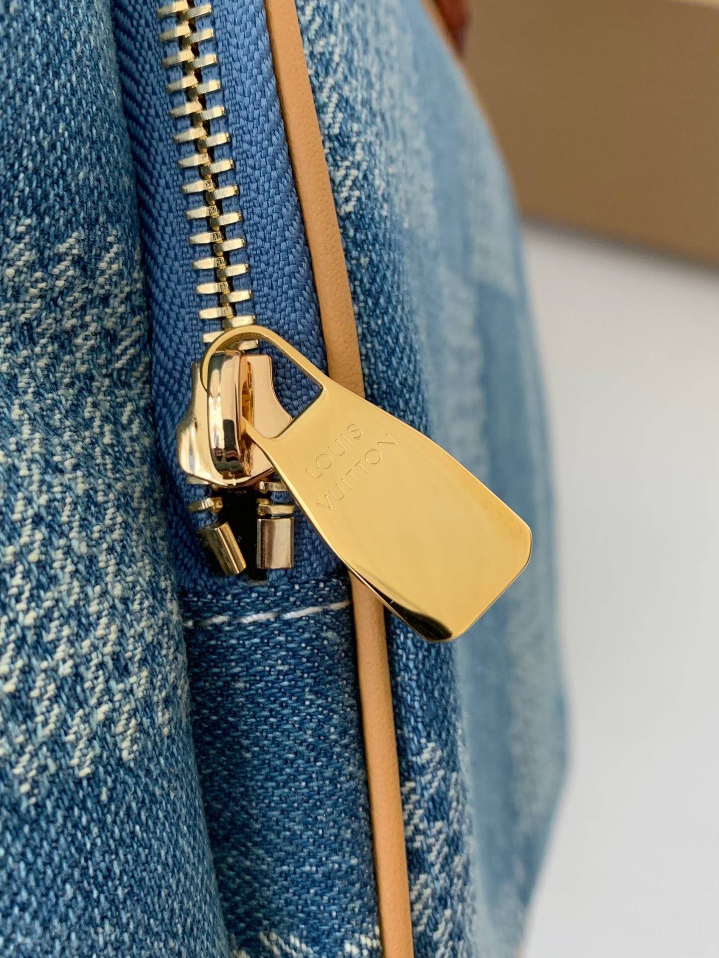 L*V Montsouris backpack M40708 Size:32*40*19cm