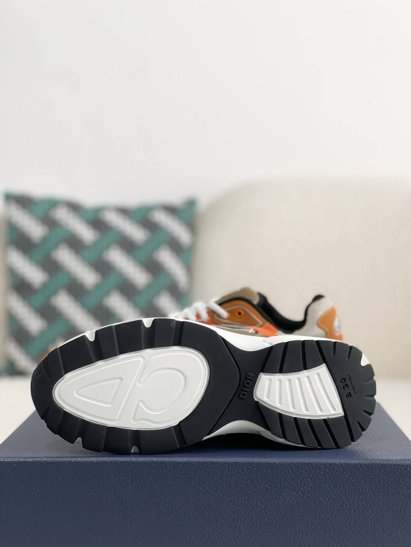 D*OR B30 New Sneaker