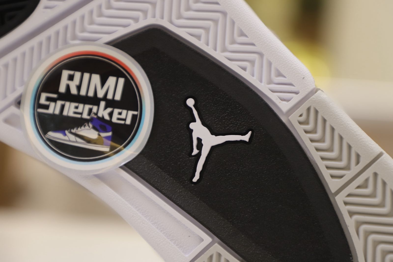 AIR JORDAN 4 MILITARY BLACK DH6927-111