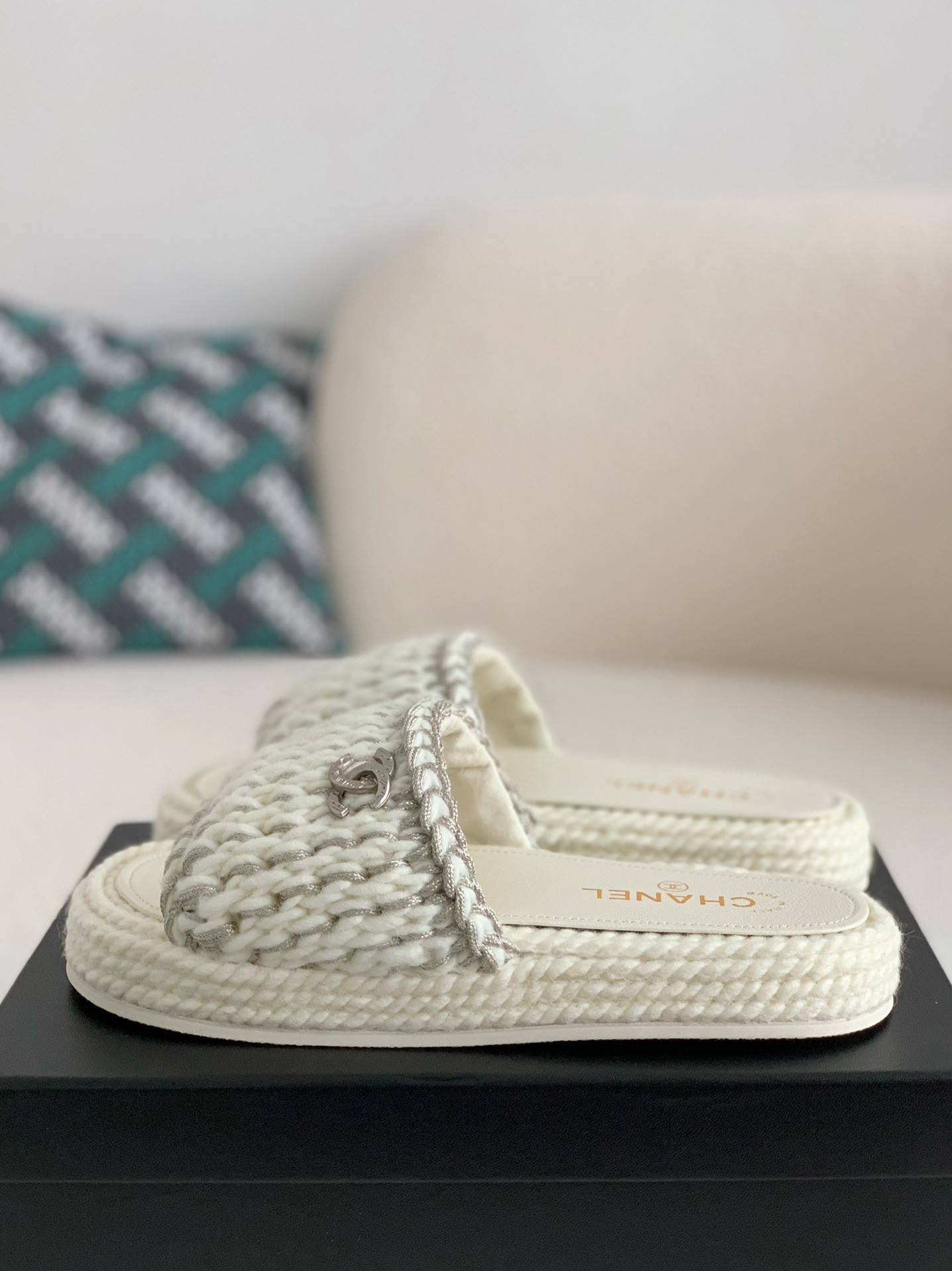 CH*EL women''s slippers