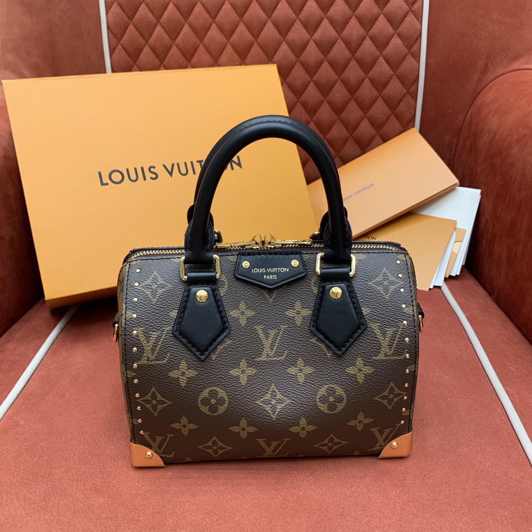 L*V 20 speedy trunk M13146