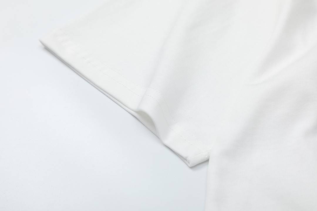 G*u*i 23ss double g vertical stripe foam printed t-shirt