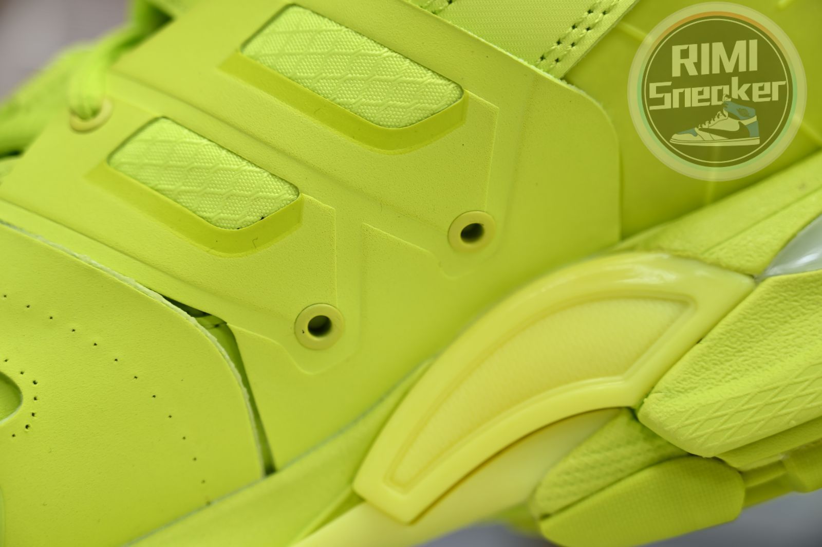 Balenciaga BLGA Track(LED)