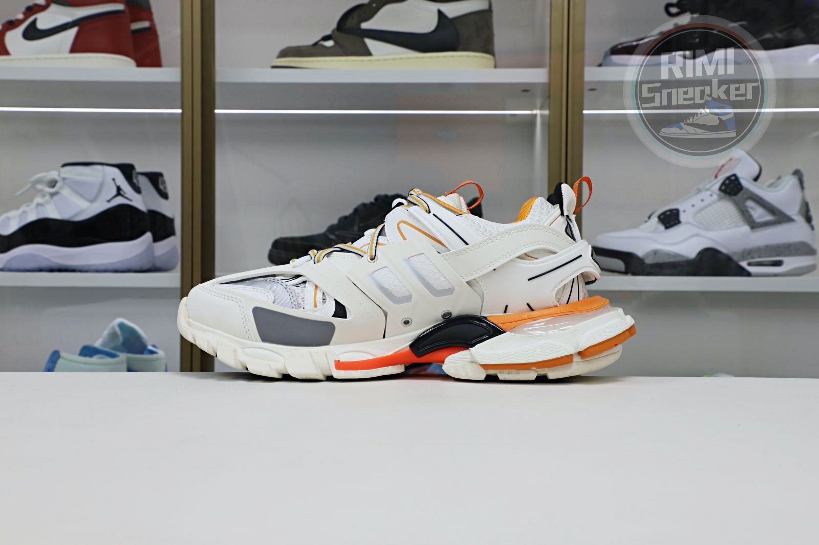 Balenciaga BLGA  Track（LED）