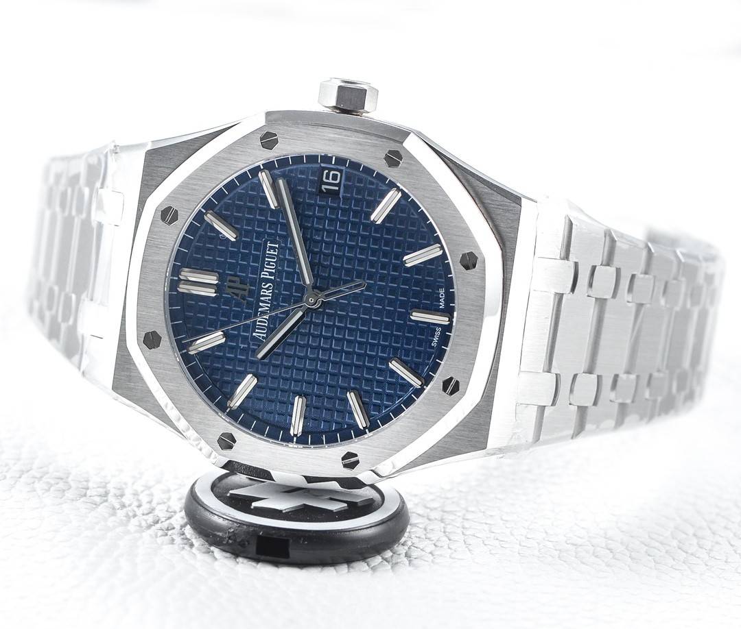Audemars Piguet Royal Oak 15500 Series Men
