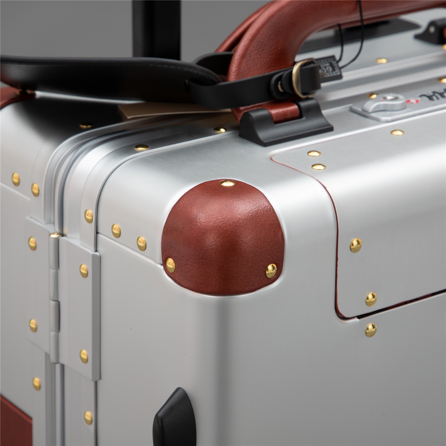 G*u*i luggage/trolley case aluminum-magnesium alloy cabin case size: 20 inches