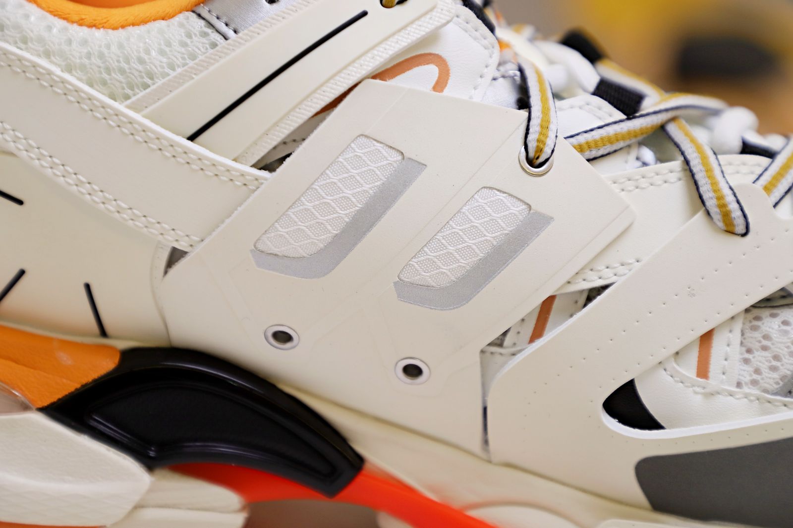 Balenciaga TRACK TRAINER WHITE ORANGE