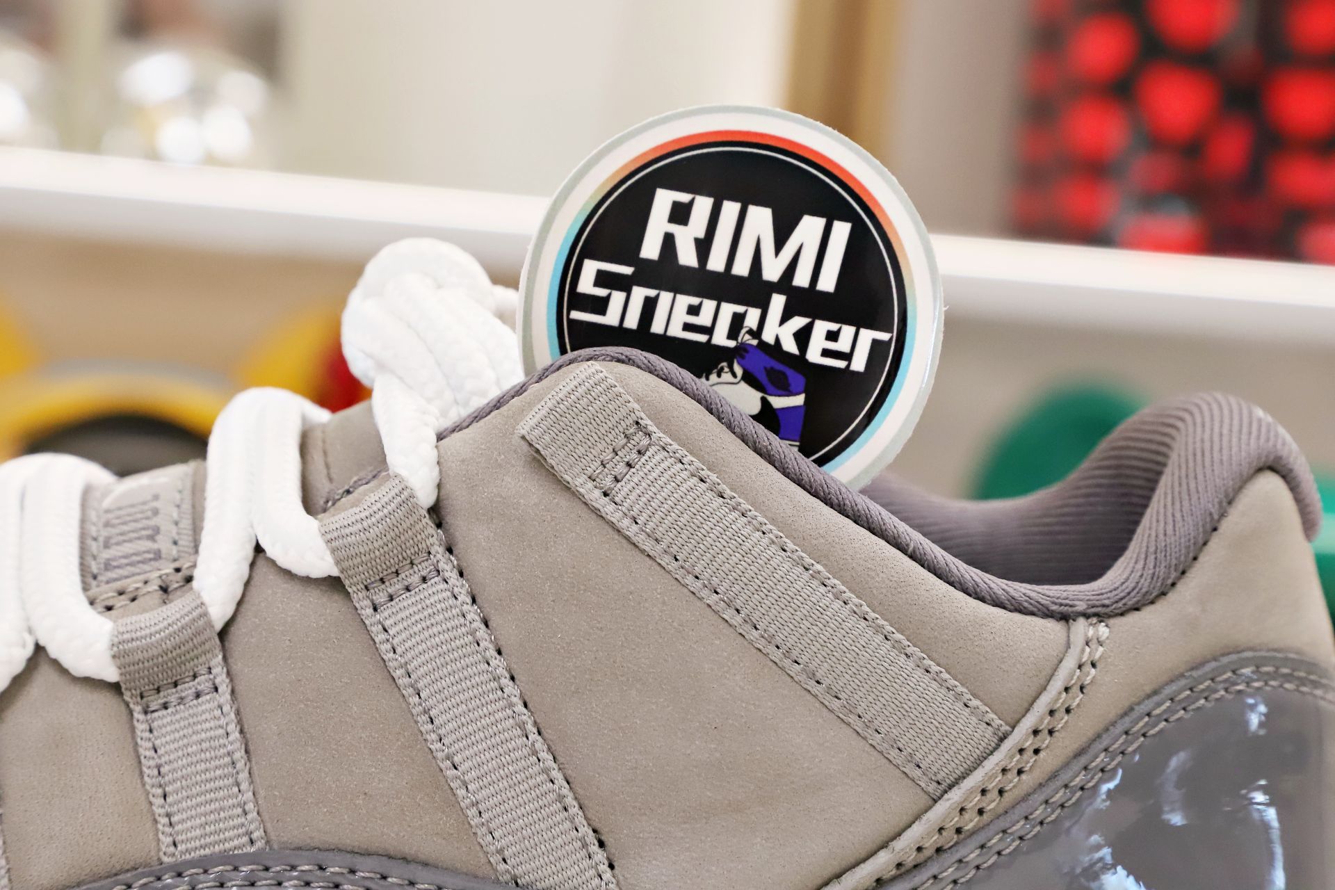 AIR JORDAN 11 RETRO LOW COOL GREY