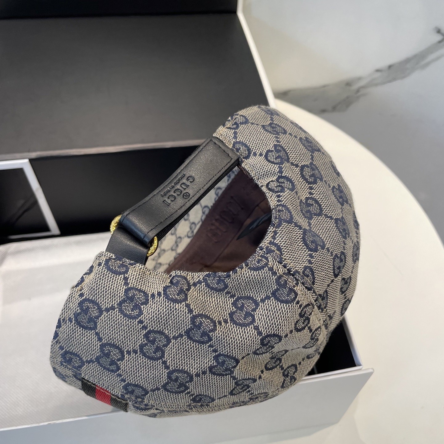 [#4922] G*u*i baseball cap peaked c ap hat