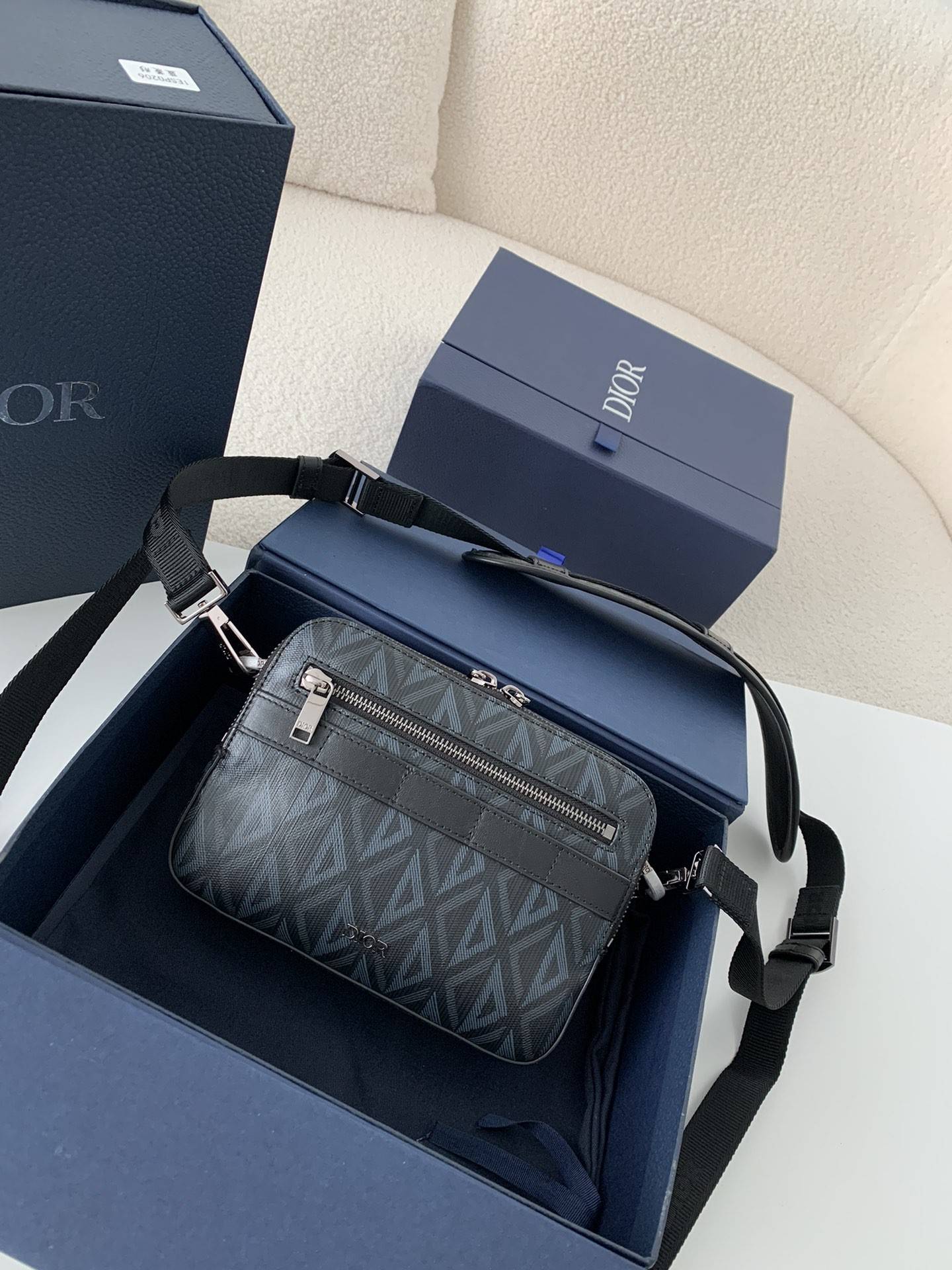 D*OR Men''s SAFARI Messenger Bag, Top Quality Size: 22 * 15 * 6cm