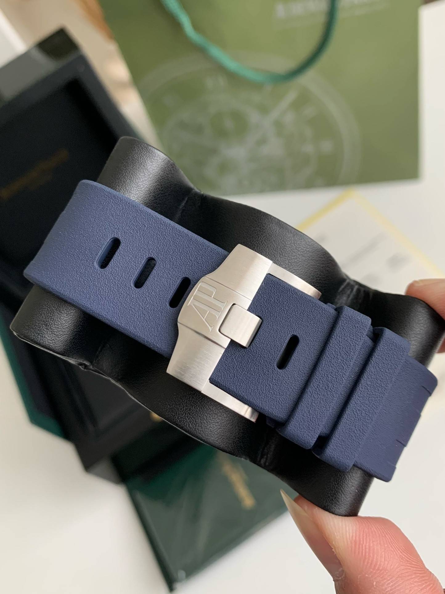 Audemars Piguet Royal Oak Offshore series mechanical men’s Watch V 8 version, Color series