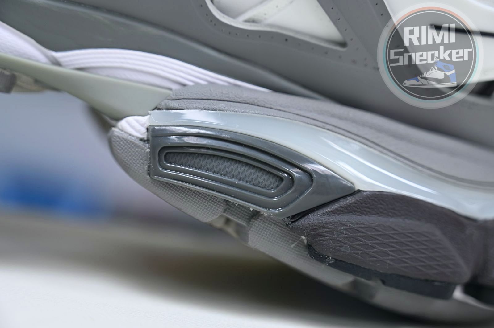 Balenciaga BLGA Track(LED)