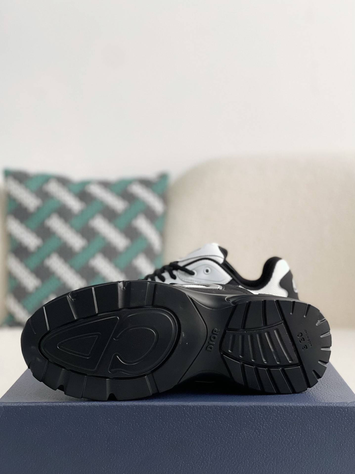 D*OR B30 New Sneaker