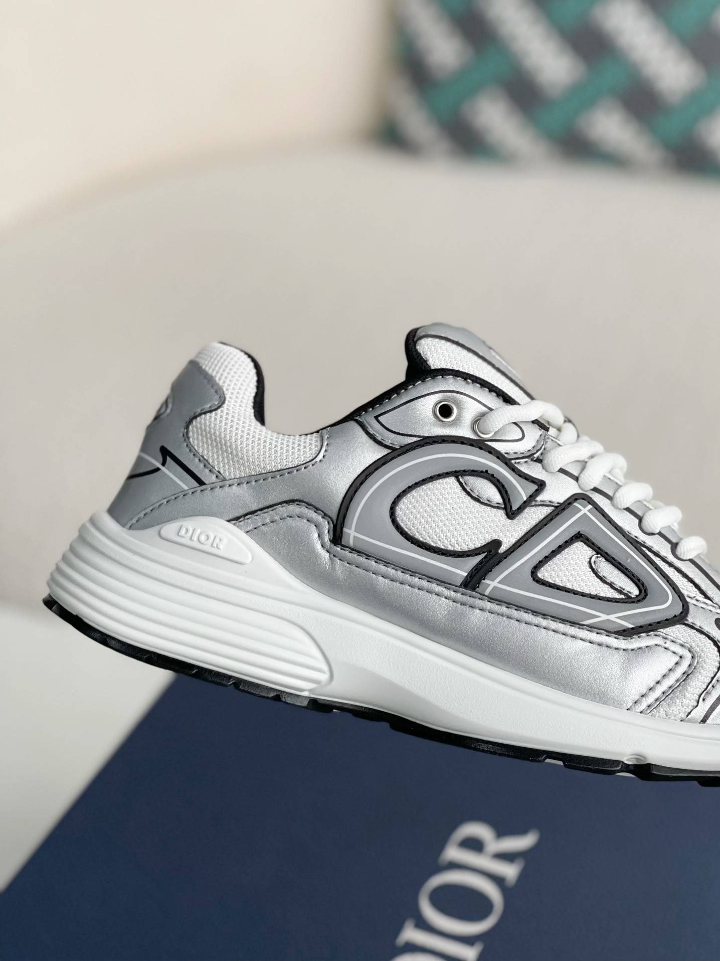 D*OR B30 New Sneaker